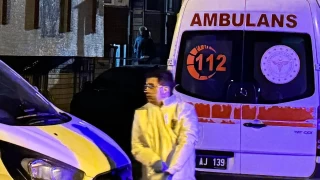 Erzurum'da bir kii eini ve kzn baklayarak ldrd