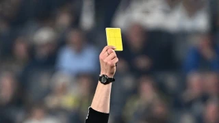 Fenerbahçe-Beşiktaş derbilerinde kart sayıları dikkati çekiyor