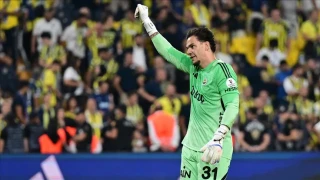 Fenerbah�e Ederson'un yerine Berke �zer'i istiyor
