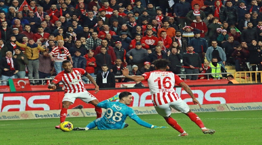 Fenerbah�e�den bol goll� haz�rl�k