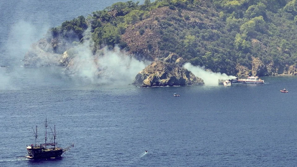 Fethiye'de gezi teknesinde can pazarı
