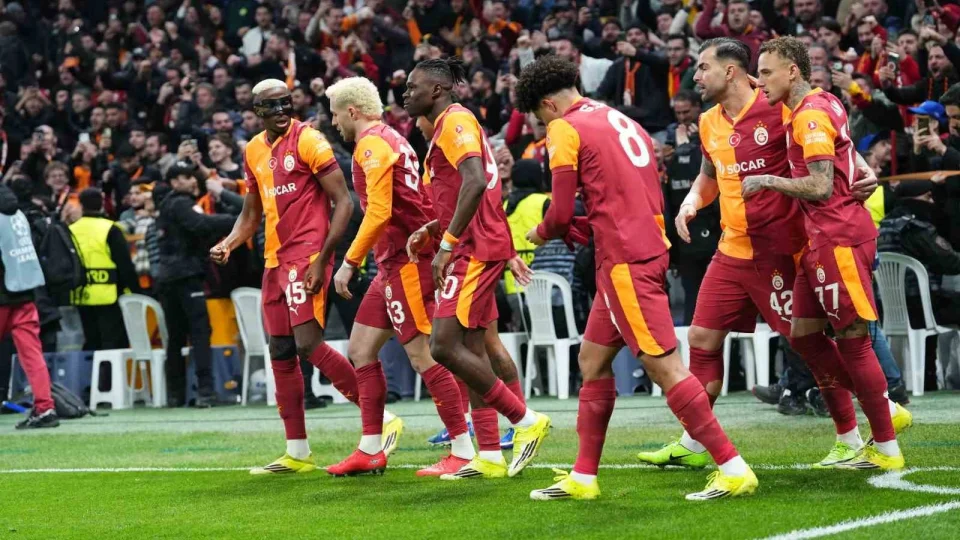 Galatasaray, �ngiliz tak�mlar�na kar�� 7. galibiyetini ald�