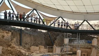 G�beklitepe'de, artan ziyaret�i yo�unlu�unu kar��lamak amac�yla ula��m ve ziyaret�i altyap�s� g��lendiriliyor