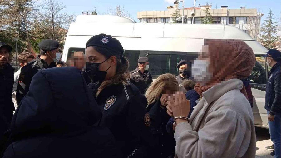 Gözaltına alınan kadın: 'Ben de kendime güveniyorum, içim rahat'
