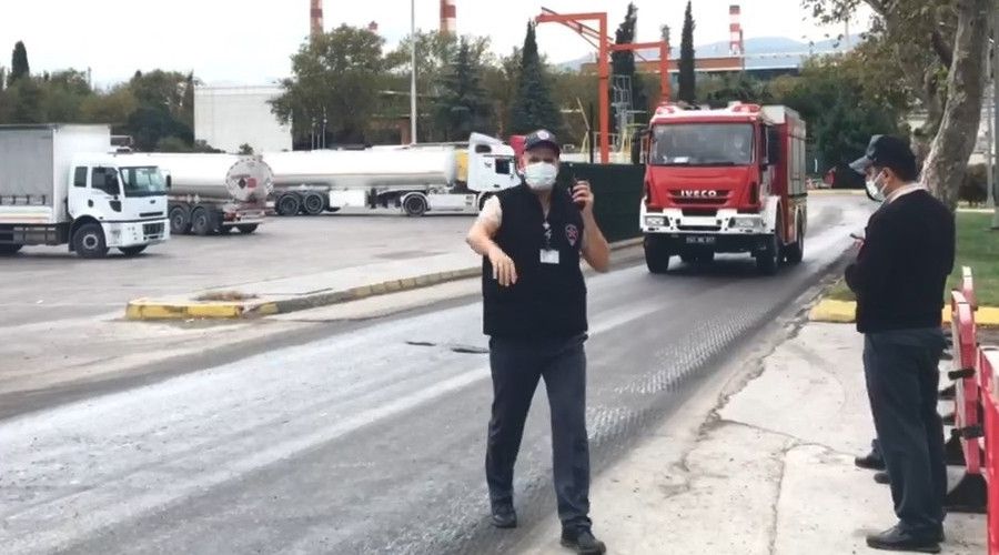 G�bre fabrikas�nda azot tank�ndaki s�z�nt� i��iyi can�ndan etti