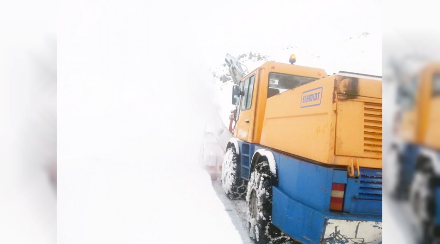 Hakkari�de hayat neredeyse durdu