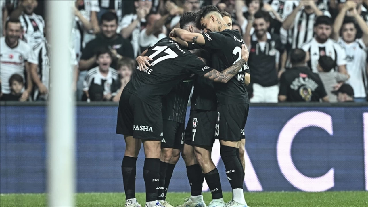 Hollanda tak�mlar�yla 11. ma�