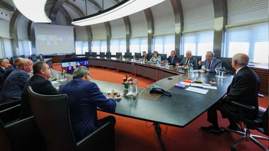 '�BB'nin logosunu silecek kadar acizler'