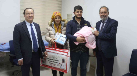 İlk kez bebeklerinin sesini algılayabilecekler