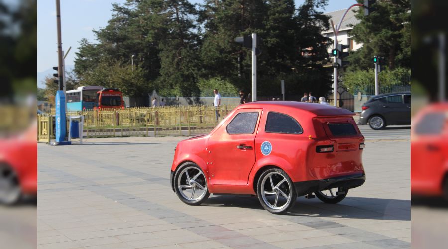 İmam Hatip öğrencilerinin geliştirdiği "Tesla"