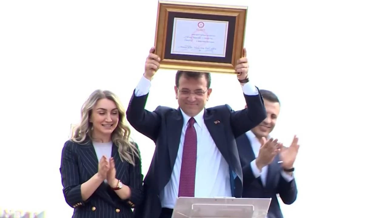 İmamoğlu mazbatasını aldı: Büyük bir emek var bu işin arkasında