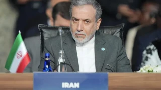 İran Dışişleri Bakanı Abbas Arakçi, Fransa ve 30'dan fazla ülkenin İran'daki protestoculara yönelik idam cezalarını kınayan ortak bildirinin ardından Batılı ülkelere sert tepki gösterdi