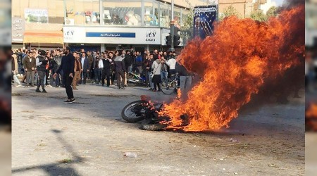 İran’da zamların nedeni bütçe açığı