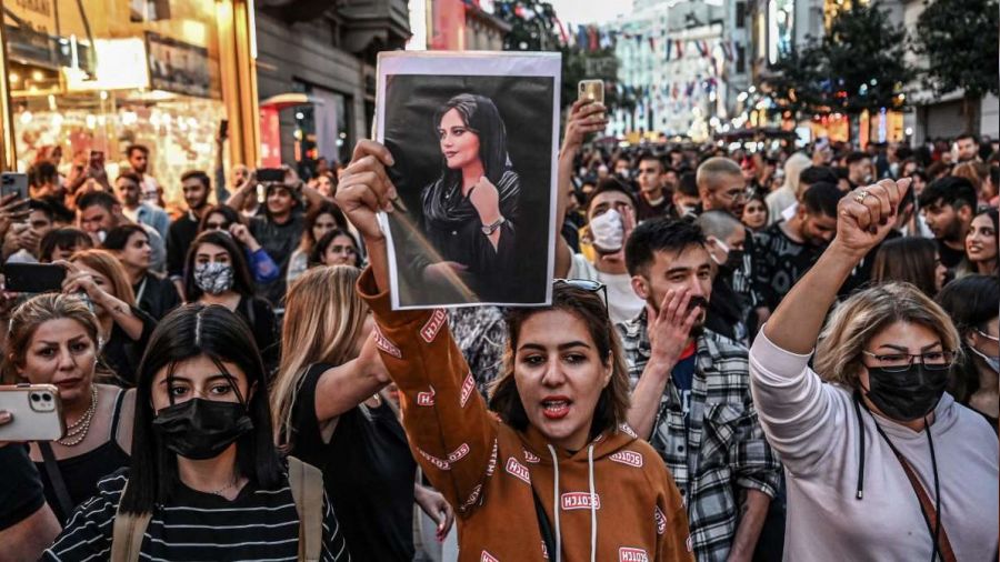 �ran'daki g�sterilerde 40 yabanc� uyruklu g�zalt�na al�nd�