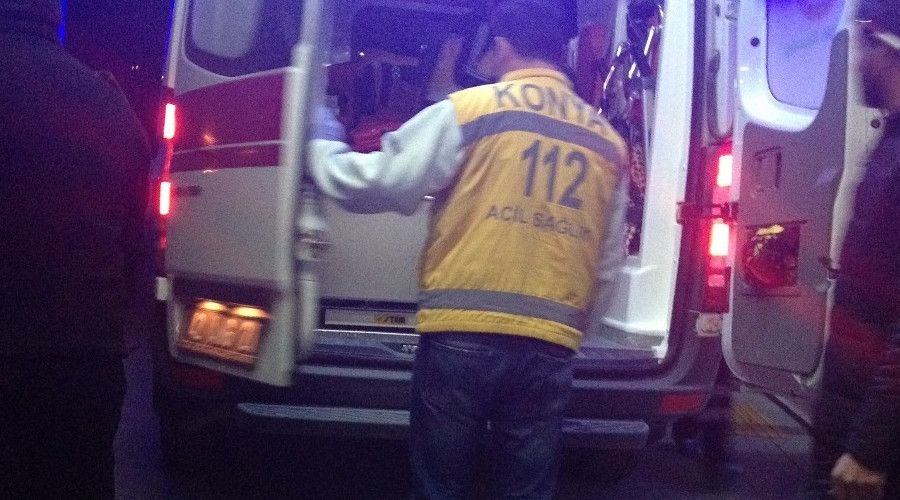 Is�nmak i�in yakt��� ate�in i�ine att��� t�fek fi�e�i patlay�nca yaraland�