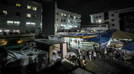 İsrail ordusu Şifa Hastanesi'ne operasyon başlattı