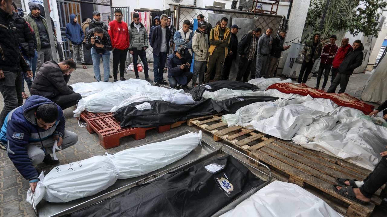 İsrail'in Gazze'ye düzenlediği saldırılarda öldürülenlerin sayısı 18 bin 787'ye çıktı