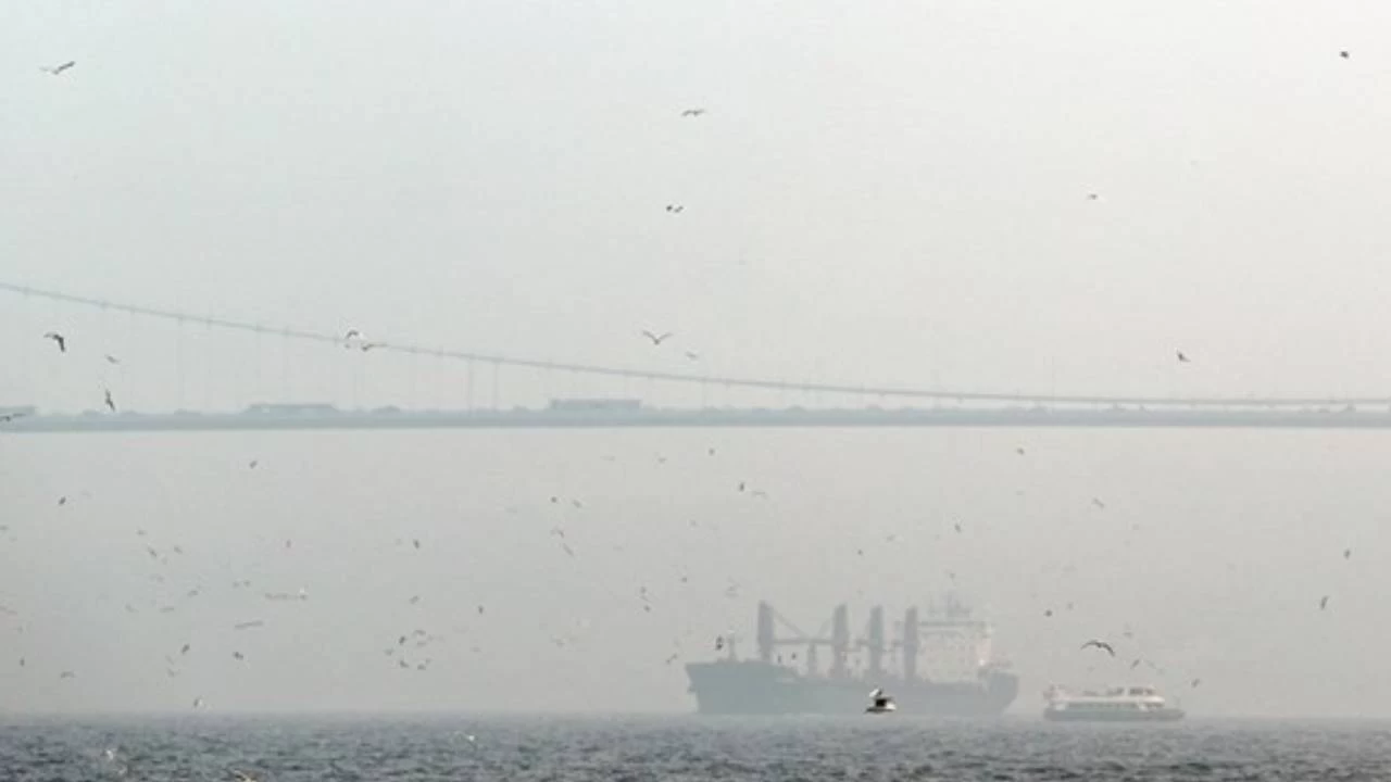 stanbul Boaz'nda gemi trafii askya alnd