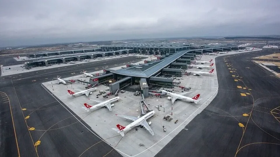 �stanbul Havaliman�'nda g�nl�k 289 bin 260 yolcuyla Avrupa rekoru k�r�ld�