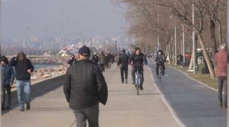 İstanbul'da vatandaşlar sahillere akın etti