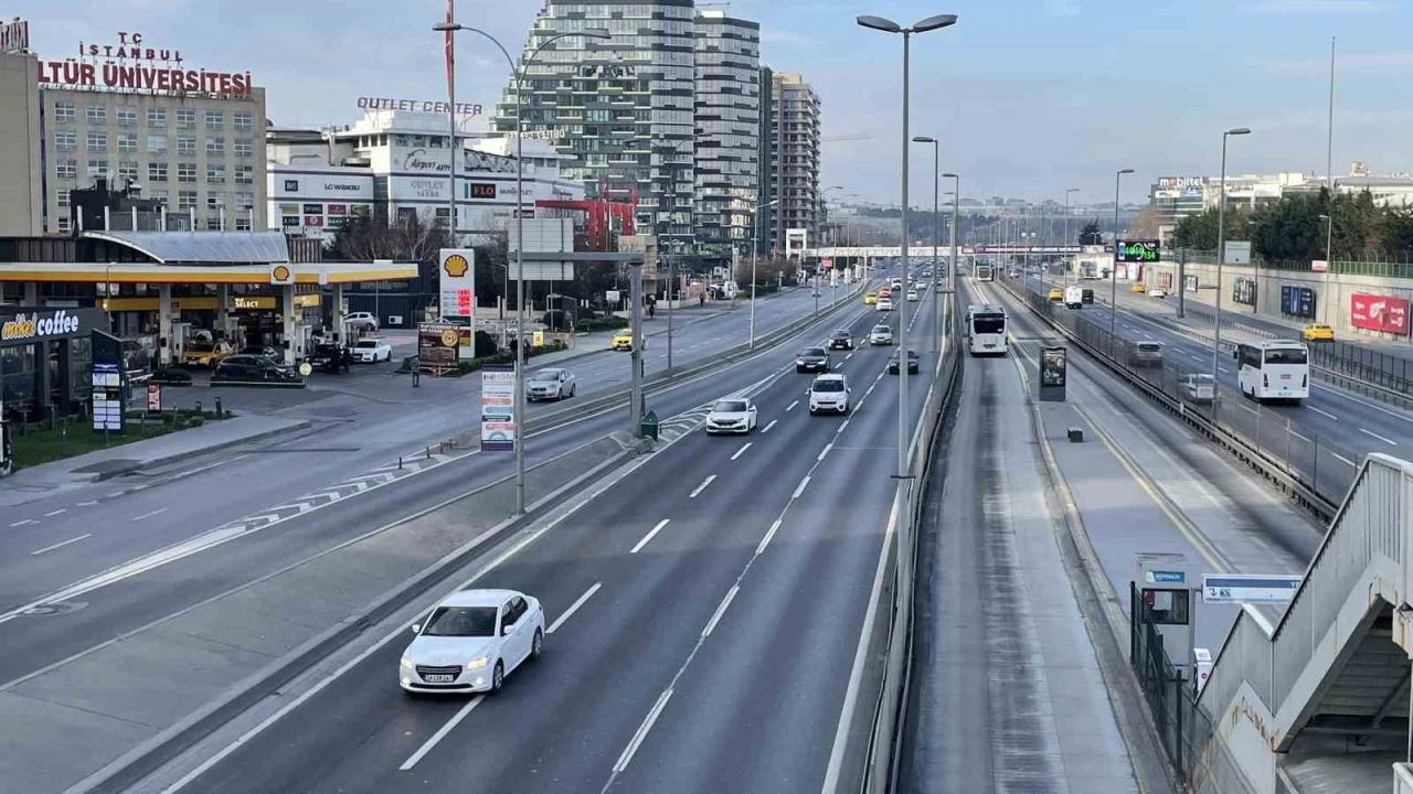 stanbul'da yeni yln ilk gnnde trafik yzde 1'e dt