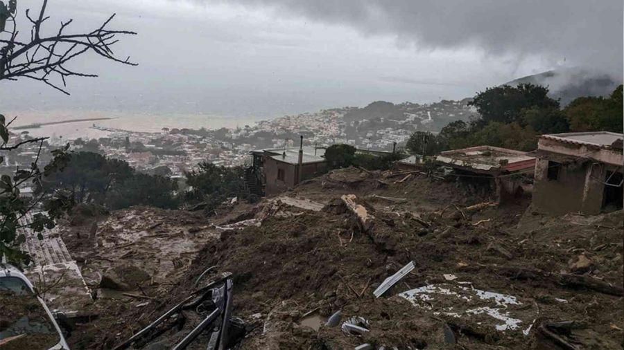 İtalya'nın Ischia Adası'nda heyelan: 8 ölü