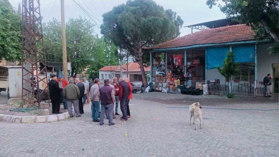 �zmir'de kahvehaneye silahl� sald�r�: 1 �l�, 1 yaral�