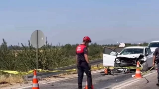 zmir'deki trafik kazasnda kar-koca ld, iki ocuk yetim kald
