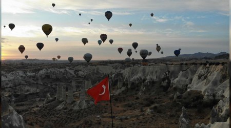 Kapadokya 2023'te 7.5 milyon turist bekliyor