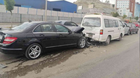 Karabk'te zincirleme kaza