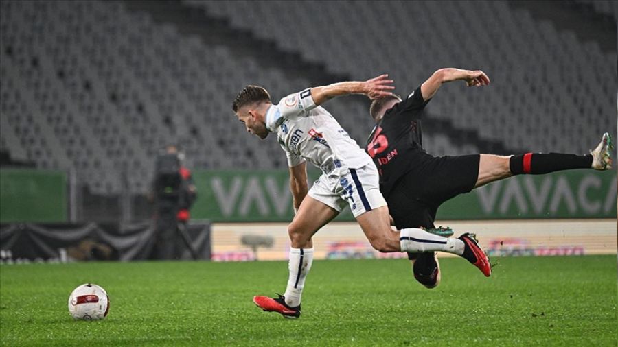 Karagümrük Demirspor'un serisini bitirdi