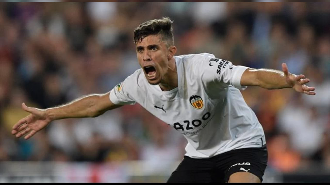 Kartal'ın gözü Valencia'nın stoperinde