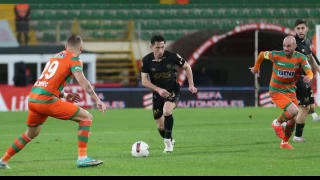 Kırmızı kartlar da goller de eşit