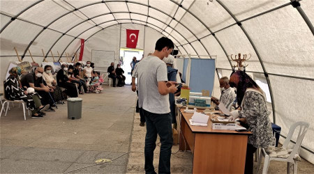 Kırşehir'de mobil çadırda aşılama rekoru
