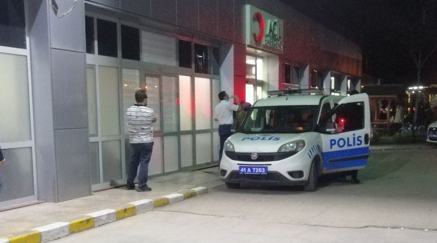 Kocaeli'de aniden fenala�an 19 ya��ndaki gen� hayat�n� kaybetti