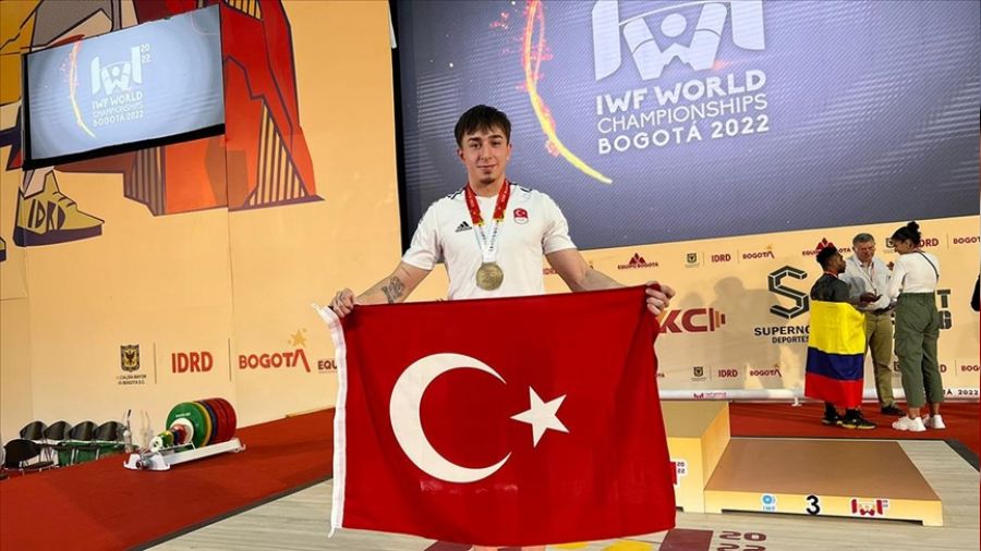 Kolombiya'da dünyanın zirvesine oturdu