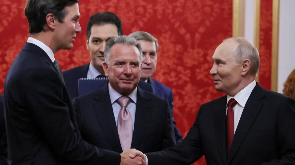 Kremlin: Putin, ABD'li temsilcilerle Ukrayna krizini ve ikili ili�kileri g�r��t�