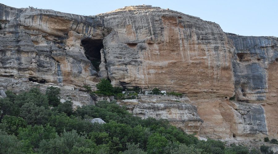 Malatya'n�n Ak�ada� il�esi ma�ara evleri ile �a��rt�yor