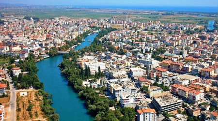Manavgat'ta mahkemeden satlk 1.525 m arsa 