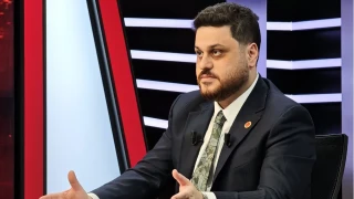   Meltem TV'de kat�ld��� programda g�ndemi de�erlendiren BTP Genel Ba�kan� H�seyin Ba�, Kahramanmanra�'taki okul sald�r�s�, ABD B�y�kel�isi Tom Barrack'�n T�rkiye'ye y�nelik s�zleri, CHP'nin mutlak butlan davas� hakk�nda da �nemli a��klamalar yapt�