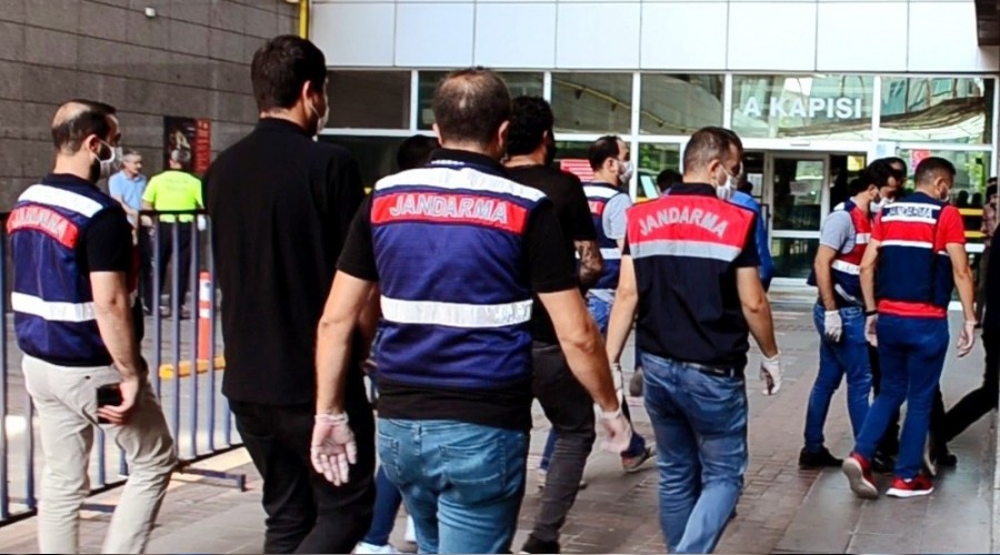Mersin'de r��vet operasyonu
