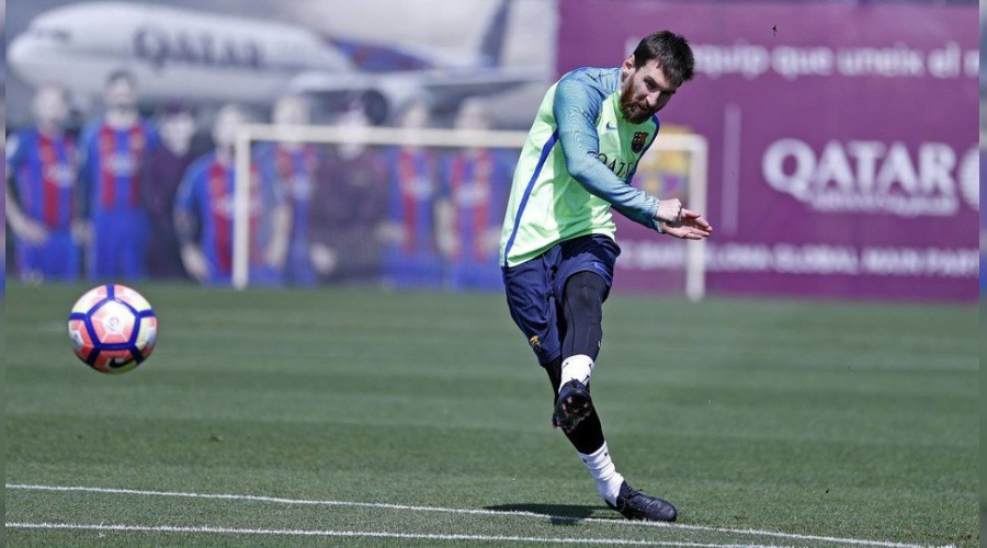Messi, sakatl���n� atlatt�