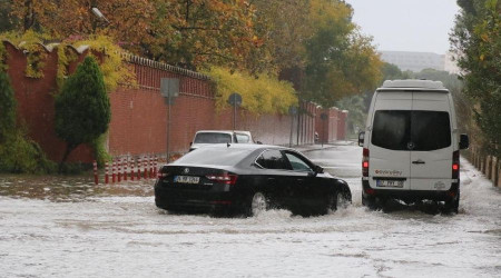 Meteorolojiden Antalya iin turuncu uyar