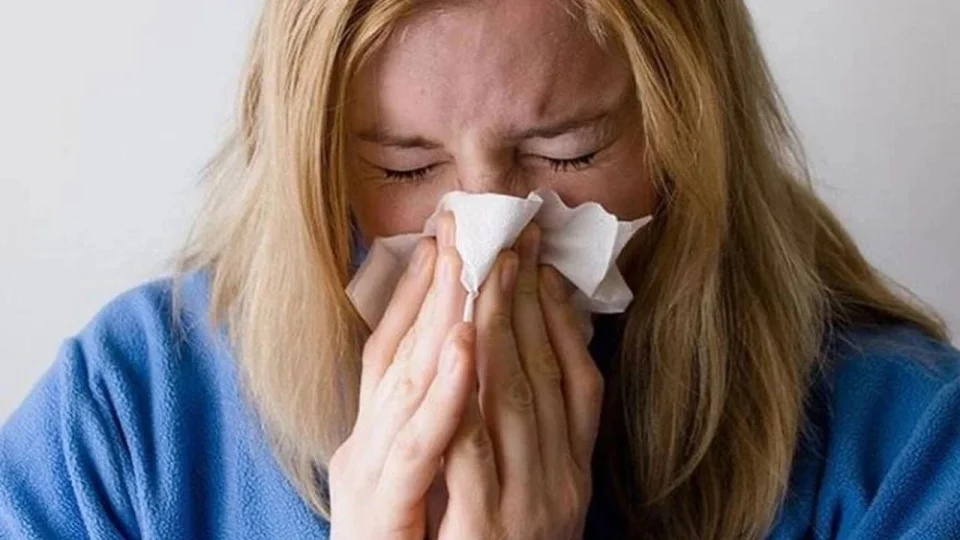 Mevsim geçişlerine dikkat: Hastalıklara davetiye çıkarıyor