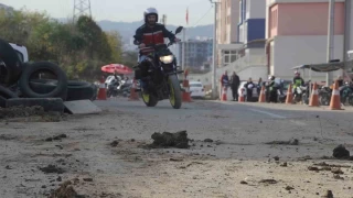 Motosiklet srclerinin tehlikeli 'eitim pisti' alan