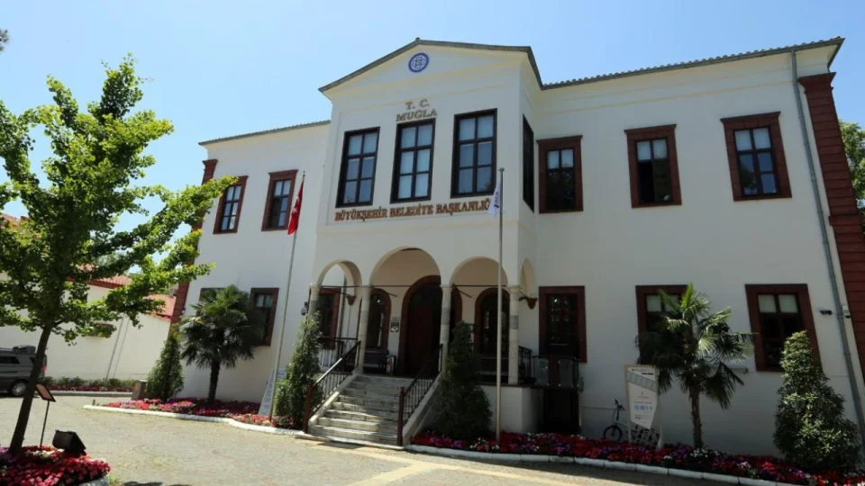 Mu�la B�y�k�ehir Belediyesi Reklam A.�. Ba�kan� tutukland�
