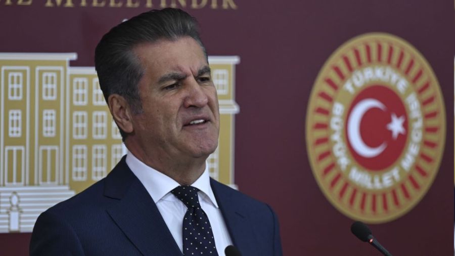 Mustafa Sarıgül Meclis'te basın toplantısı düzenledi