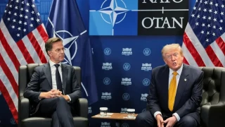 NATO Zirvesi kapsam�nda bulundu�u Ankara'da a��klama yapan ABD Ba�kan� Trump, "�ran'la ate�kes benim i�in bitti, onlarla anla�mak vakit kayb�" dedi
