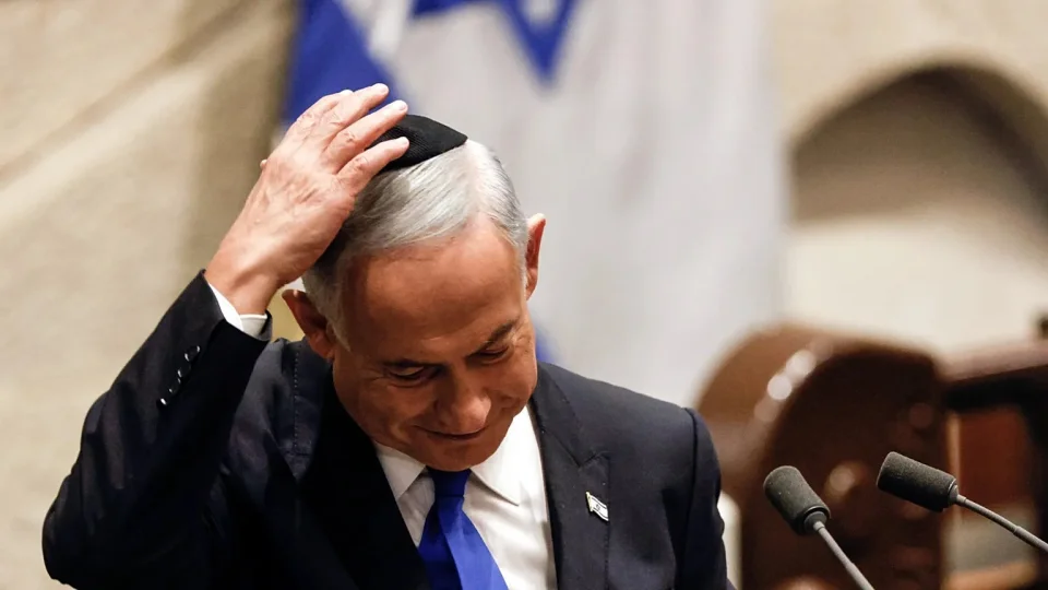 Netanyahu, Hamas silahs�zlanmadan Gazze'de i�gal ettikleri alanlardan �ekilmeyeceklerini s�yledi