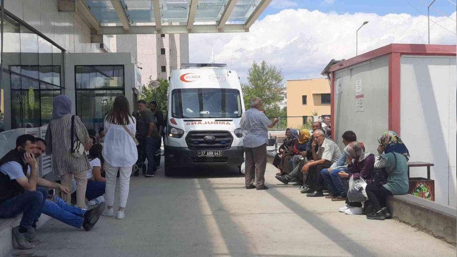 Öğretmen 6'ncı kattan düştü
